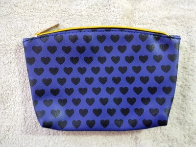 Bolso Corazones Ipsy Púrpura y Negro Usado 5" X 7" Foto 1 de 4