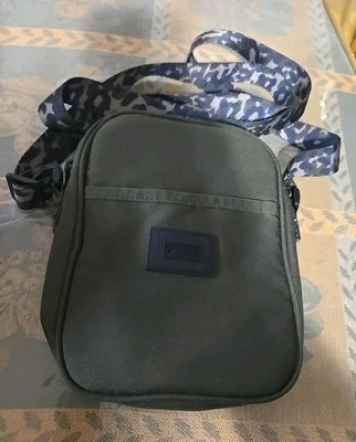 NUEVO SIN ETIQUETAS Victoria's Secret ROSA Riñonera Bolso Bandolera de Hombro Verde Foto 1 de 4