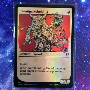 Taunting Kobold - 404 - Libro de reglas de vitrina - Lámina (CL: Baldur's Gate) Magic The Gathering - Imagen 1 de 1