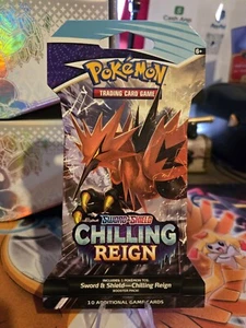 Pokemon TCG Sword & Shield Chilling Reign Sleeved Booster Pack (1) Pack - Picture 1 of 1