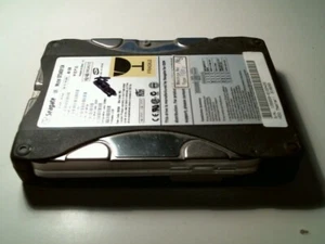 Disque dur IDE SEAGATE U6 ST340810A 9T7002-105 40Go 100188750 - Photo 1/2