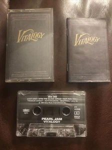 PEARL JAM VITALOGY VINTAGE CASSETTE TAPE USED RARE with booklet  - Picture 1 of 3