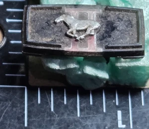 FORD MUSTANG II EMBLEMA PLÁSTICO 1.2" (4997) - Imagen 1 de 7