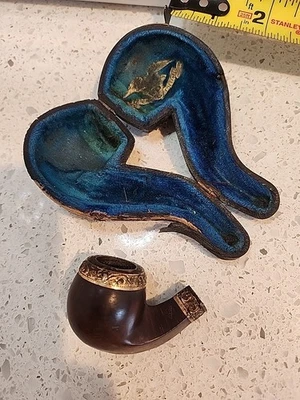 Vintage Pipe WDC Briar Gold Trim Box - Image 1 of 4