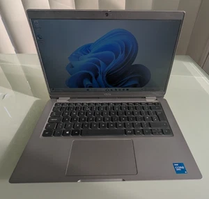 Laptop Dell Latitude 5320 13 in (256 GB, Intel Core i5 11th Gen. 1.50 GHz, 8 GB) - Picture 1 of 7