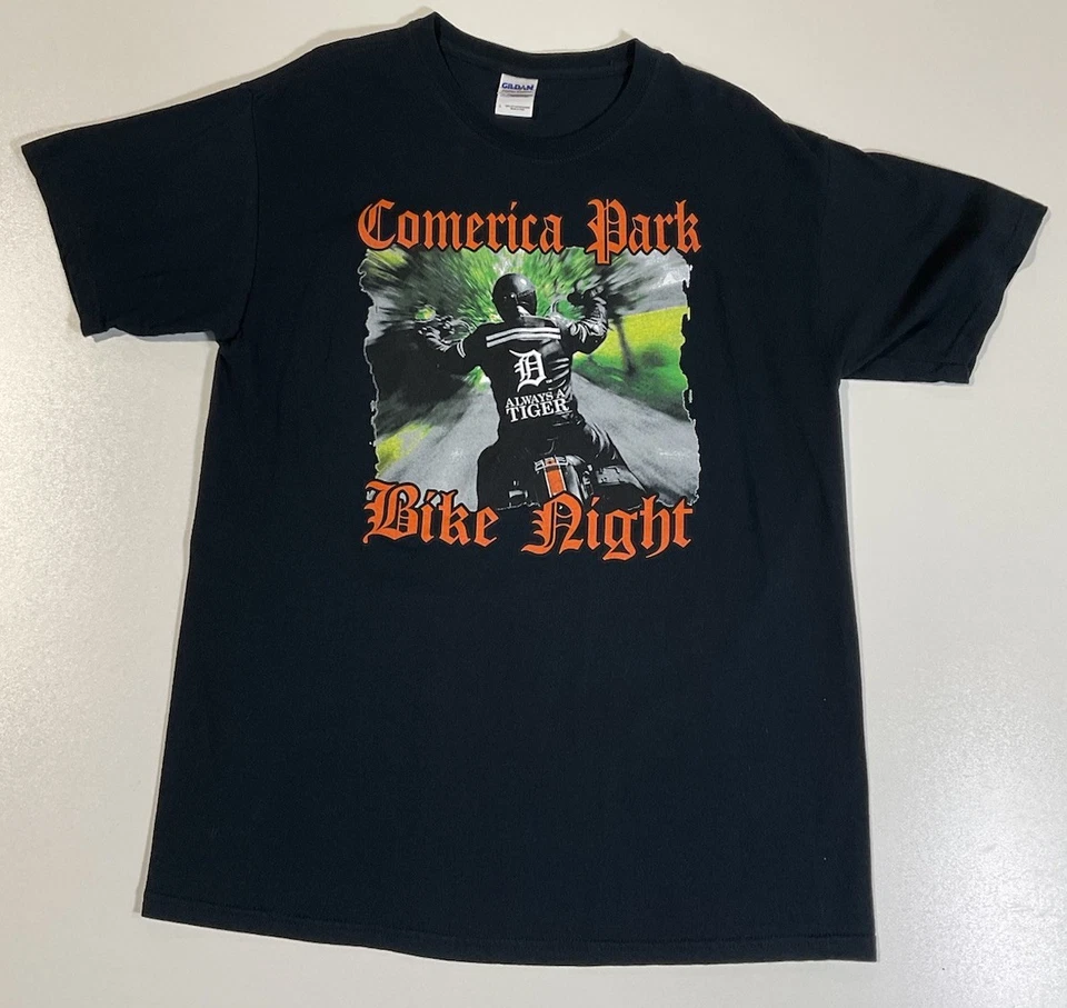 Camiseta De Colección Comerica Park Bicicleta Noche Talla M/L Detroit Tigers Motocicleta Y2K Foto 1 de 4