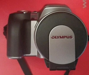 Olympus IS-20 35 mm Zoom-Lens Reflex 28-110 mm Auto Focus SLR Camera w/Flash - Picture 1 of 6