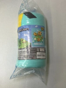 Mojang Minecraft Plush Throw Blanket 46"x60" Super Soft Cozy Blanket for Fans - Picture 1 of 3