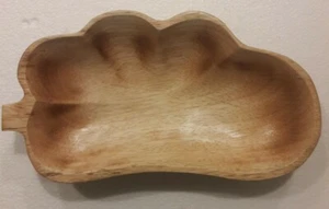 New Villacera Hand Carved Wood Decorative Grape / Fruit Bowl - Picture 1 of 3