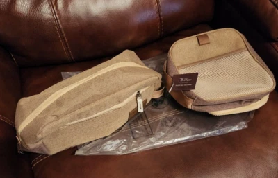 Kit organizador de viaje Bella Russo con bolsa de aseo y estuche tecnológico.Nuevo con etiquetas Foto 1 de 3