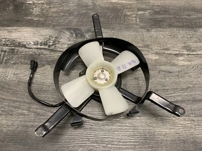 Оригинальный вентилятор охлаждения радиатора Kawasaki 1993-2001 ZX11 ZX11D Ninja 59502-1105 - Изображение 1 из 4