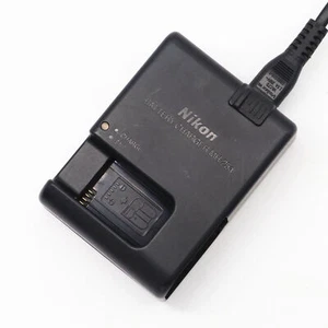 Original MH-25 Ladegerät für Nikon EN-EL15 EL15A EL15B D850 D810 D800 D7000 D7100 - Bild 1 von 5