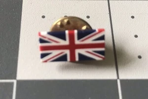 Used Niice condition VTG GREAT BRITAIN COUNTRY MINI England SOUVENIER LAPEL PIN - Picture 1 of 7