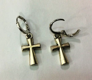 ORECCHINI EARRINGS UOMO DONNA CERCHI COLOR ACCIAIO CIONDOLO CROCE CROSS C UNISEX - Picture 1 of 1