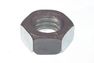 100 X M8 Sechskant Muttern BZP Wetterfest Stahl Hexagon Kopf - Neu Onestopdiy - Picture 1 of 1