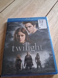 Twilight (2008) Blu-Ray Sealed Vampire Movie Action, Adventure, Romance - Picture 1 of 2