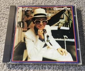 ELTON JOHN CD Greatest Hits, Disc NMint Free Shipping - Picture 1 of 6