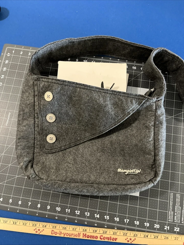 Stampin' UP Shoulder Tote / Bag Gray Wool / Poly Blend Organizer 15 x 11 - New - Image 1 of 4