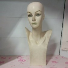 Testa di manichino da donna