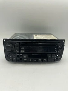 Dodge, Chrysler, Jeep 2002, reproductor de CD de casete AM/FM, # P56038623AF - Imagen 1 de 10