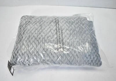 Loom + Forge Diamond Mink Lumbar Throw PIllow Home Decor Monument Gray 14" x 20" Foto 1 de 4