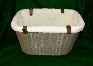 SOLVIT REPLACEMENT DOG/CAT WICKER BICYCLE BASKET CARRIER 16" Wide 13" Across 10" - Picture 1 of 12