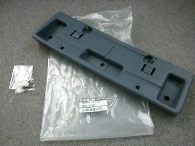 2006-2008 Nissan Quest Front License Plate Bracket OEM - Image 1 of 4