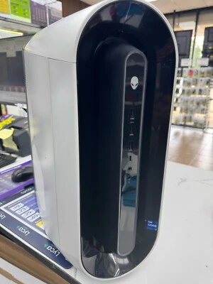 Alienware – Aurora R12 (500GB SSD + 2TB HDD, Intel Core i7 11700F, 2.5Ghz, 16GB - Image 1 of 4