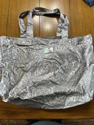 Victoria´s Secret Silver Large Tote Bag Canvas Snakeskin Print Rare (0608-bb) - Image 1 of 4