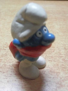 PUFFO raffreddato sciarpa rossa Hong Kong 1969 SMURF SCHLUMPF SCHTROUMPF PITUFO - Picture 1 of 1