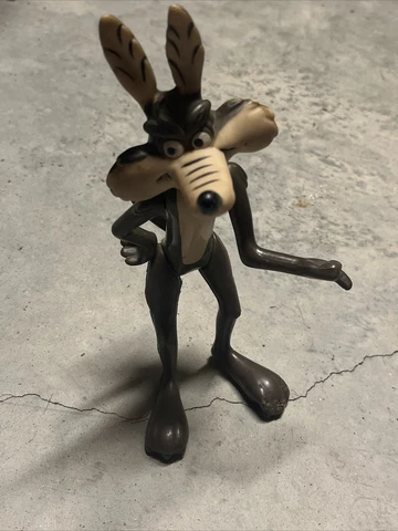 Vintage 1968 Warner Bros Looney Tunes WILE E. COYOTE Action Figure Seven Arts Cover