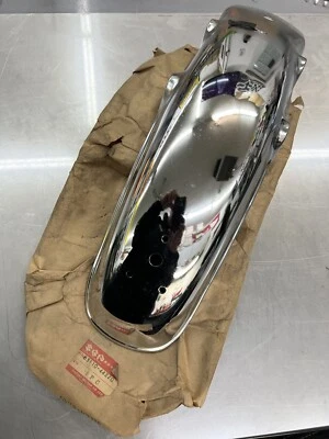Para-lama traseiro NOS Suzuki GS 250 450 1980-82 # 63110-44220 GS250T GS450L - Imagem 1 de 3