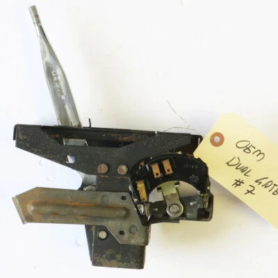 Palanca de cambios de 3 velocidades HURST original de fábrica OEM 1968 doble puerta #7 Foto 1 de 4