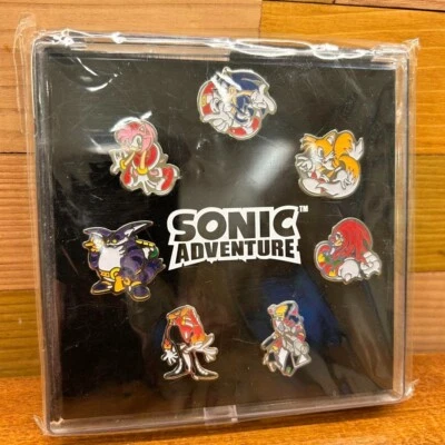 Sonic the Hedgehog Sonic Adventure Pin Badge Set limited Edition 1998 SEGA - Image 1 of 4