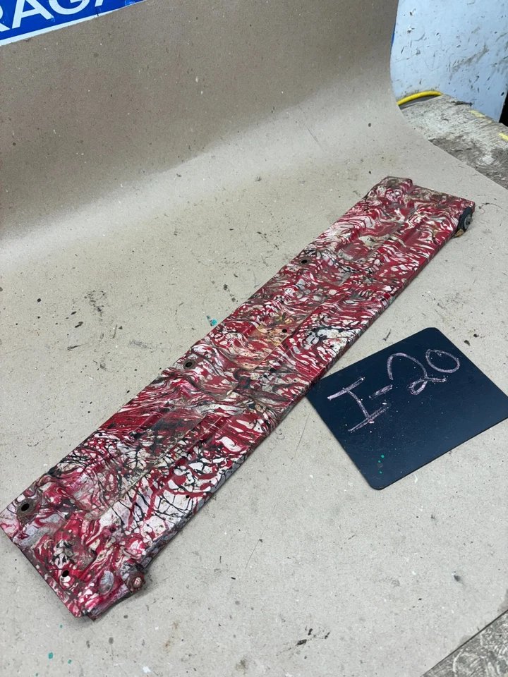 Chevrolet GMC C10 k10 K30 K5 Blazer 1973 1980 tapa radiador soporte de montaje superior OEM Foto 1 de 4