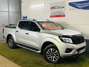 Nissan Navara 2.3 dCi Tekna Pickup Double Cab 4dr Diesel Auto 4WD Euro 6 (190 ps - Picture 1 of 22