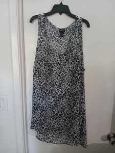 TORRID WOMANS WHITE WITH BLACK FLORAL  SHEER TANK TOP SIZE 1X 14-16 - Picture 1 of 3