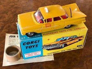 Vintage Corgi Toys | Chevrolet Impala New York Taxi Cab | No. 221 - Picture 1 of 12