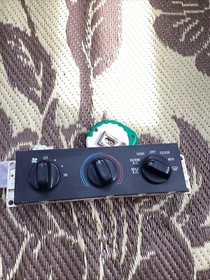 Ford Crown Vic Mercury Grand Marquis 1997 control de clima F5AH-19C733-AA OEM Foto 1 de 3