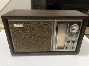 VINTAGE SONY HIGH FIDELITY TABLE TOP AM/FM RADIO MODEL 1CF-9550W ***WORKS*** - Picture 1 of 12