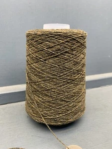 200G Greeny Marrón Mix Color 3/20NM 95% Lana 5% Cachemira Hilo Scots Pino 3 Ply - Picture 1 of 3