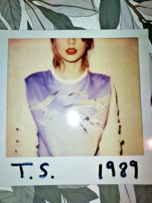 TAYLOR SWIFT 1989 LP Green Vinyl - Photo 1/3