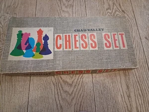 Vintage CHAD VALLEY CHESS SET Plastic ORIGINAL BOX Retro Rare Collectors Limited - Picture 1 of 14