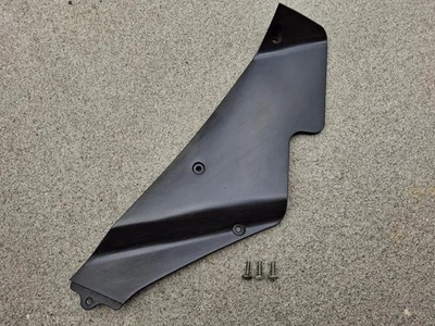 04-09 Suzuki GS500 F. Used OEM cowl inner cover left side (p/n 94462-01D00). - Image 1 of 4
