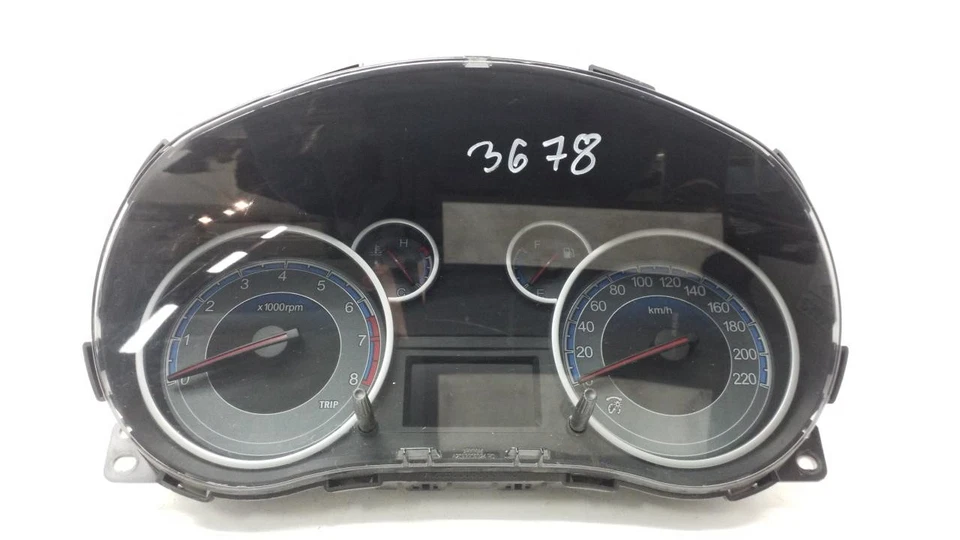 Cuadro de instrumentos velocímetro Suzuki SX4 2004-2013 3411055L70 Foto 1 de 4