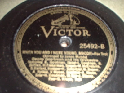 Benny Goodman -When Young Maggie /Swing Low Sweet Chariot (1941) Victor 78 V+ E- Foto 1 de 2