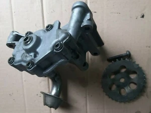   038115105D  POMPA OLIO ORIGINALE    AUDI VOLKSWAGEN  SKODA 1900 TD    - Foto 1 di 8