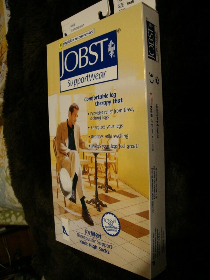 JOBST 110331 Small for Men 8-15 mmHg Knee High Compression Socks White Ribbed