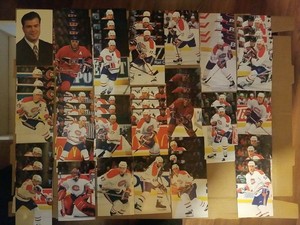 1997-98 MONTREAL CANADIENS NHL HOCKEY POSTCARD LOT OF 50