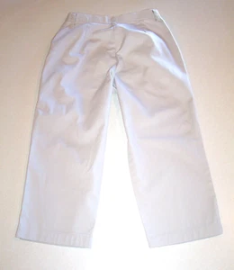 Women's Lee Riders Stretch Mid-Rise Tan Khaki Capri Pants 6 Petite - Picture 1 of 2